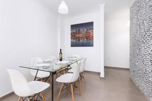 Home2Book Modern Apartment Near Playa del Pozo