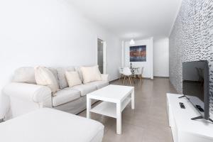 Home2Book Modern Apartment Near Playa del Pozo