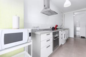 Home2Book Modern Apartment Near Playa del Pozo