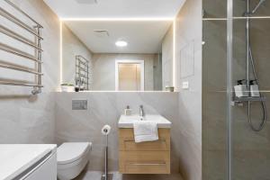 Terrazzo Lux Apartment with Balcony