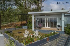 EKOSTAY - Skyfall Mist Villa