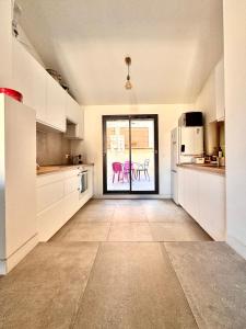 Maisons de vacances Maison de village avec tropezienne : photos des chambres