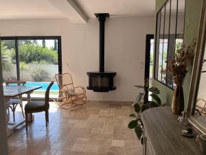 Villas Maison familiale au coeur des Alpilles Repos assure : photos des chambres