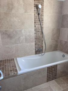 Villas Maison familiale au coeur des Alpilles Repos assure : photos des chambres