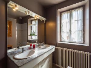 Maisons de vacances Forest View Home in Loubejac : photos des chambres