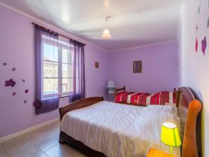 Maisons de vacances Forest View Home in Loubejac : photos des chambres