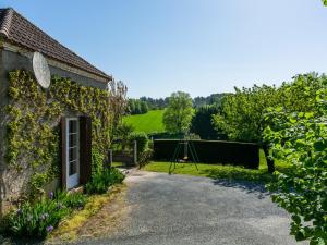 Maisons de vacances Forest View Home in Loubejac : photos des chambres