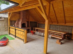 CASA COCA - La 100 m de Strandul Arinis si 200m de CENTRU - Gura Humorului