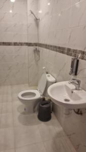 villa pools bbq lounge