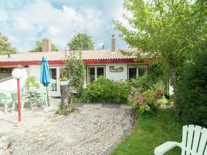 Holiday Home in Schoorl near Forest & Beach