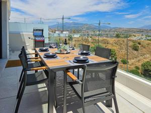 Penthouse with hot tub located close to Selwo