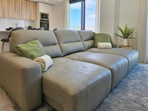 Penthouse with hot tub located close to Selwo