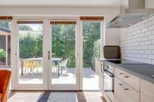 Beautiful villa on Park Boslust with cinema