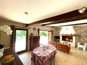 Maisons de vacances Le Regagnas, maison vigneronne : photos des chambres