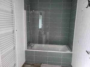 Chambre B&B - proche circuit 24 heures du Mans