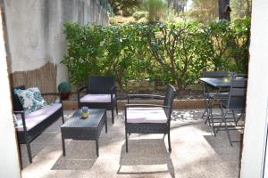 Appartements Elegant studio Greoux Les Bains : photos des chambres