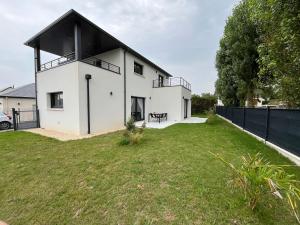 Maisons de vacances Villa LOM, 800 m de la plage : photos des chambres