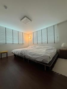 강남구 논현동 신규 숙소 #9호선 언주역 1분거리 #투룸 #6인가능