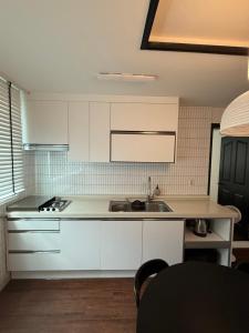 Seoul Stay #2 bedroom # 4 beds # Center of Seoul