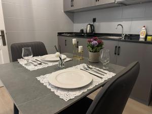 شقه بتصميم فاخر وراقي-حي السلامة