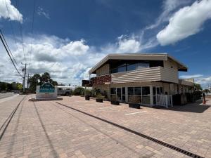 Beachside Escape for 6 with Pool & Direct Sand Access - Aloha Kai #49