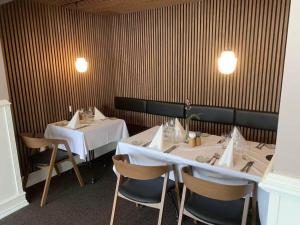 4 person holiday park home in Give