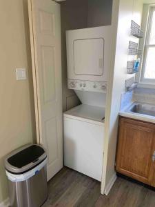 Day Street - Walk to Harpers Ferry NP