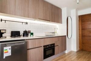 Metro Nunoa Chic Studio for Exploring