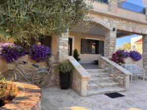 Vi la Mare - Mediterranes Apartment-Feeling mit Poolgenuss