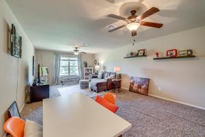 Trail Access and Patio Peaceful Tulsa Area Retreat