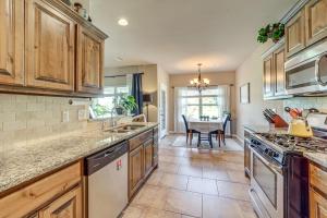 Trail Access and Patio Peaceful Tulsa Area Retreat