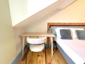 RS3 Stay like a local! Cosy & Modern Apartment with AC! Very Central