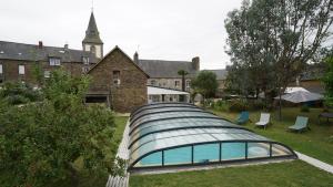 Maison L, Jacuzzi intérieur et Piscine