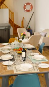 Maison L, Jacuzzi intérieur et Piscine