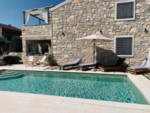 Vi la Mare - Mediterranes Apartment-Feeling mit Poolgenuss