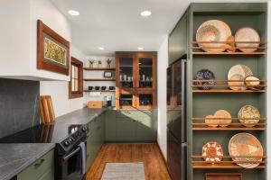 Rockies Ranch - Hot Tub with a View & Pet Friendly