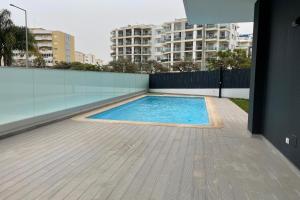 Brand New 2 BDR Apartment With Pool by LovelyStay