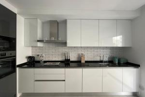 Brand New 2 BDR Apartment With Pool by LovelyStay