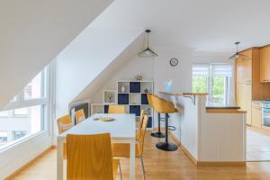 Appartements Chez Carine - Ideal famille, Balcon, Netflix : photos des chambres