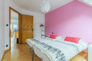 Appartements Chez Carine - Ideal famille, Balcon, Netflix : photos des chambres