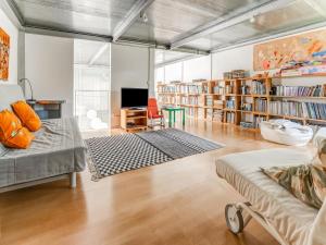 Treehouse in Galicia near Silgar Beach