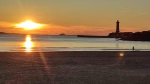 Appartements Idealement situe, tout a pied, 60m2 : photos des chambres