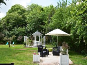 Maisons de vacances Mansion in Quineville near Sandy Beach : photos des chambres