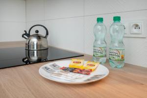 Cozy Urban Studio by BookingHost