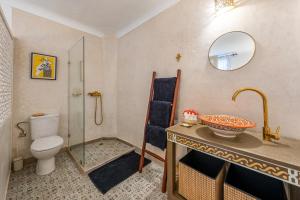 Riad Touria privatif 5 chambres avec piscine et rooftop au cœur de la Médina