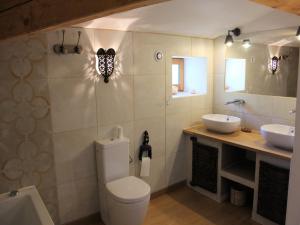 Villas Villa in La Motte with Private Pool : photos des chambres