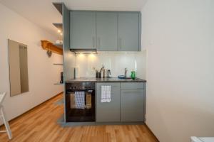 Alexandra 120 by Arosa Vacations, Renoviertes Studio mit Bergblick im Zentrum