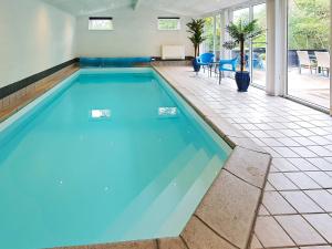 10 person holiday home in Hadsund