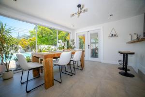 3-Bedroom Tropical Villa with Heated Pool in Fort Lauderdale