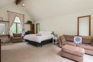 Pocono Escape Style and Serenity